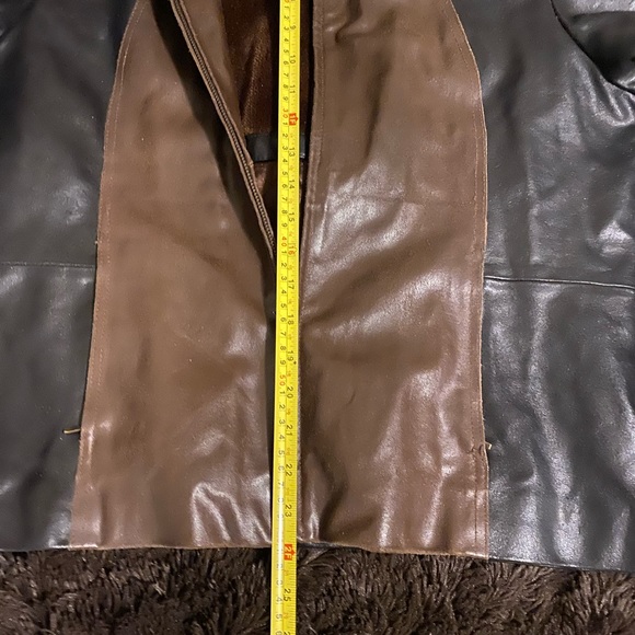 Adorable large leather jacket zippered pockets cool inside pocket for phone,etc. - Picture 7 of 10